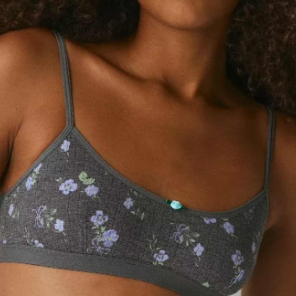 Womans UO seamless ribbed knit bralette- Stretch knit bra top only